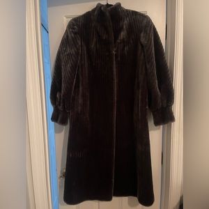 Vintage Luraseel Faux Fur Gray coat. Size M/L